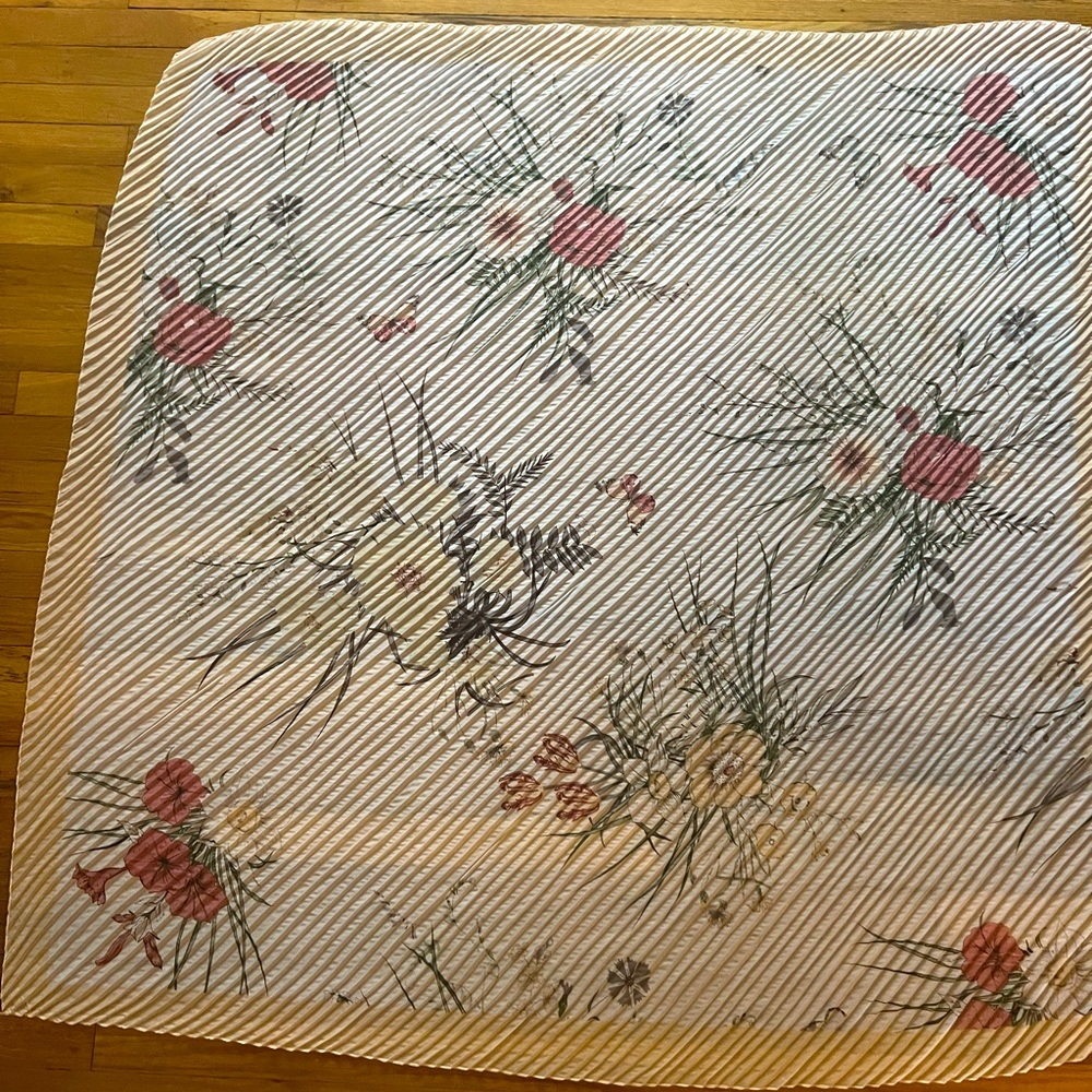 Beautiful sheer scarf